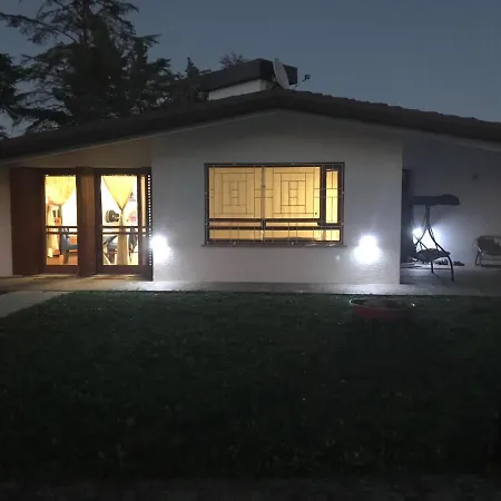 Chic Bed & Breakfast Premariacco