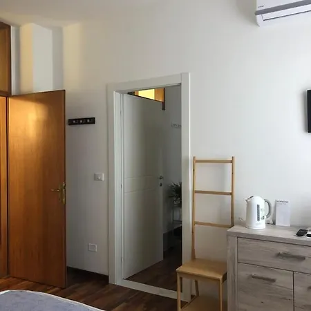 Chic Bed & Breakfast